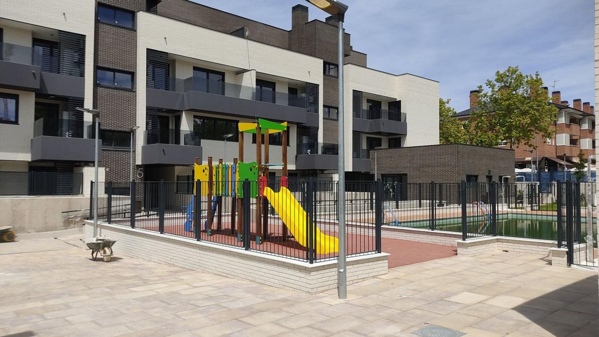 Продажа пентхауса на  Ático en Calle Wisteria, 3, El Cantizal, Las Rozas de Madrid, Лас-Росас-де-Мадрид photo 4