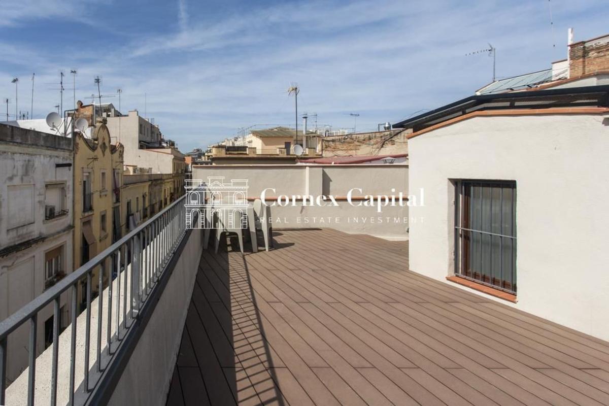 Продажа пентхауса на  Ático en Ronda Sant Antoni, 21, Sant Antoni, Barcelona, Барселона photo 2