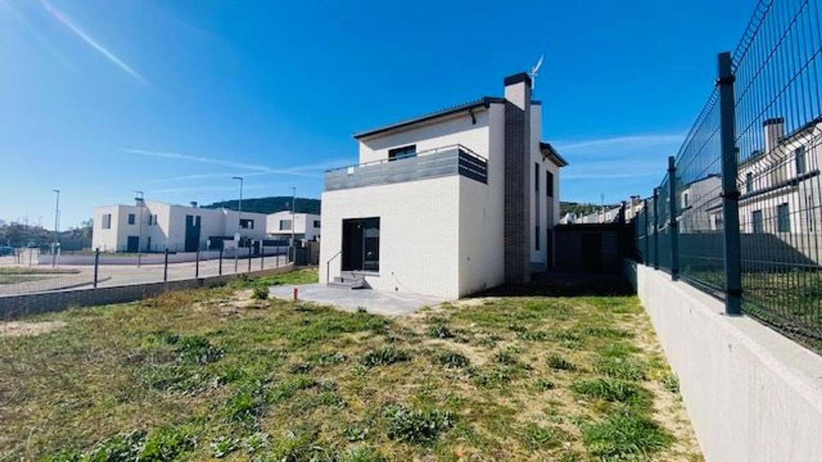 Недвижимость на продажу и в аренду в Испании photo 2