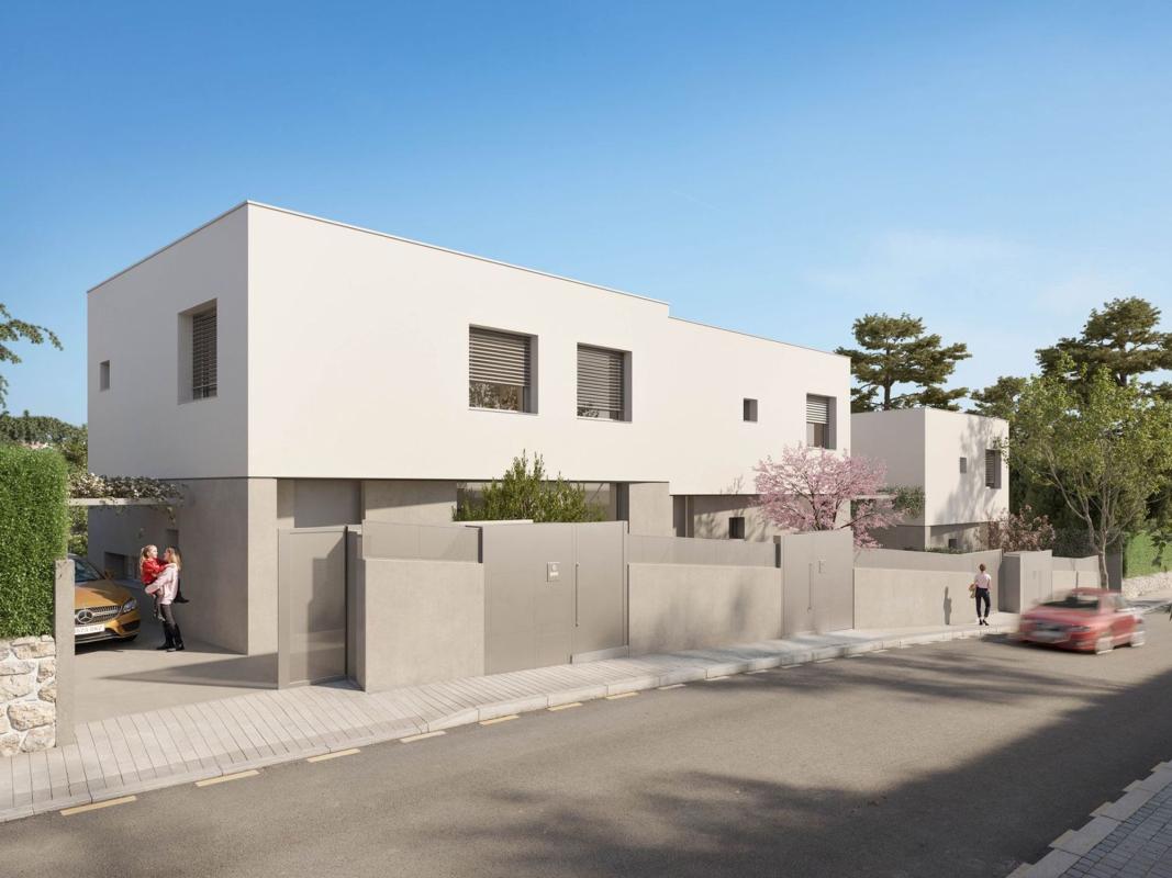 Properties for sale and rent in Spain photo 1