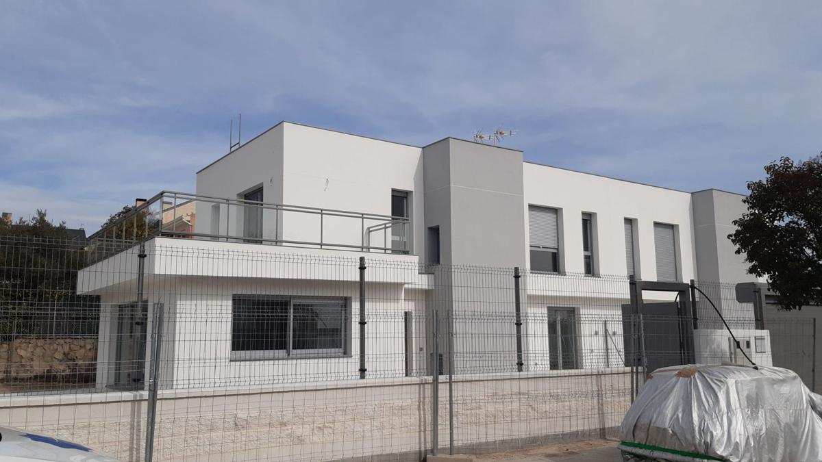 Properties for sale and rent in Spain photo 3