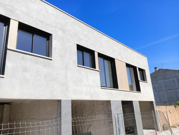 Chalet adosado en Calle Diputación, 22, El Pla del Penedès photo 3