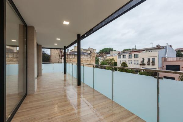 Аттик на продажу в  Ático en Calle de Barcelona, 35, Eixample, Sant Cugat del Vallès, Сант-Кугат-дель-Вальес photo 3