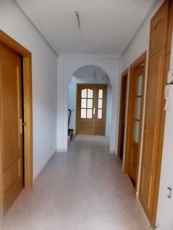 Casa o chalet independiente en Urbanización Parque Miraflores - Calle Miguel Hernandez, 5, Miraflores de la Sierra thumbnail 1