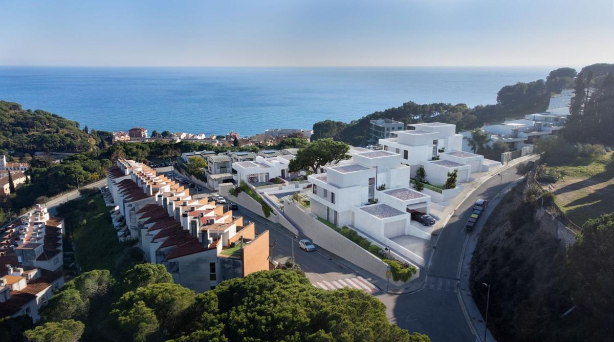 Properties for sale and rent in Spain photo 5