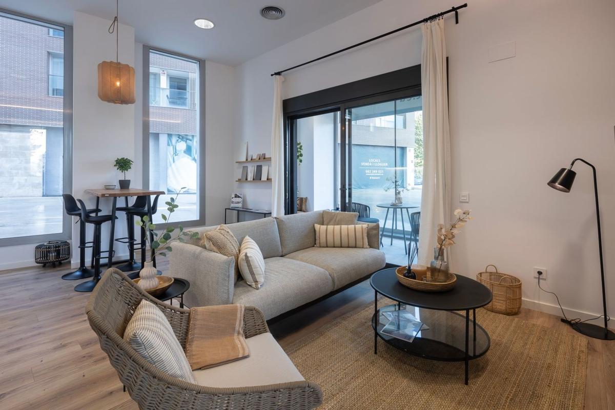 Sale of apartment in Piso en Calle Pellaires, 11, Estadi-Horta Vermella-Santa Anna, Vic, Vic
 photo 2