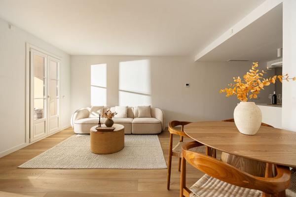 Продажа квартиры на Piso en Calle Tallers, 55, El Raval, Barcelona, Барселона
 photo 1