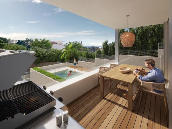 Chalet pareado en Paseo Fondat s/n, Vallpineda-Santa Bárbara, Sitges thumbnail 2