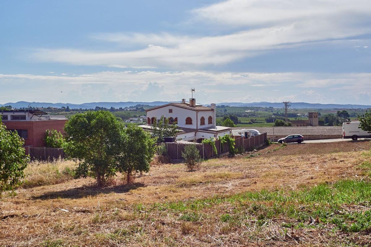 Properties for sale and rent in Spain photo 5