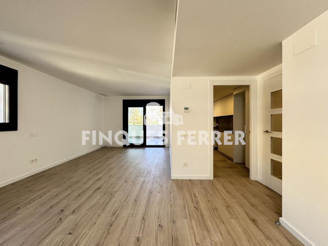 Sale of apartment in Piso en Rovira i Virgili, 24, Pla de Sant Pere-Les Salines, Cubelles, Cubelles
photo 2
