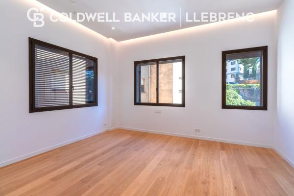 Sale of flat in Piso en Sarrià, Barcelona, Barcelona
thumbnail 2