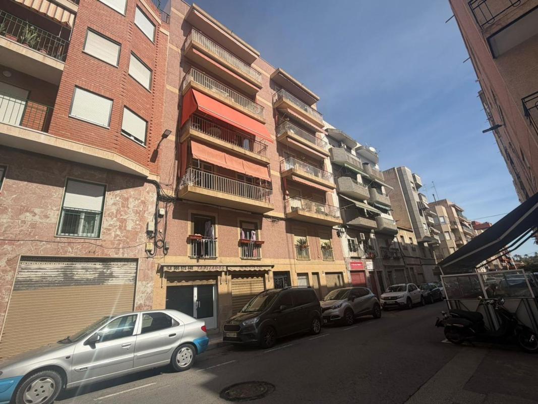 Properties for sale and rent in Spain photo 2