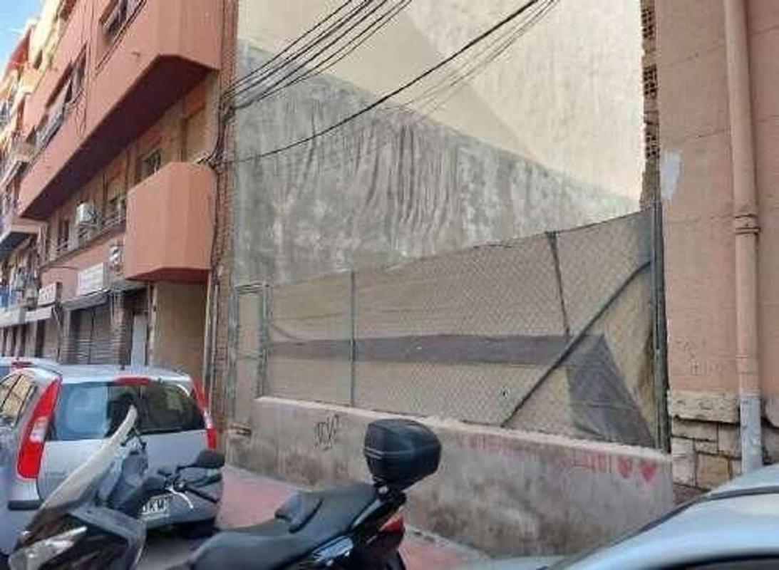 Terreno en venta en Elche / Elx, Alicante photo 2