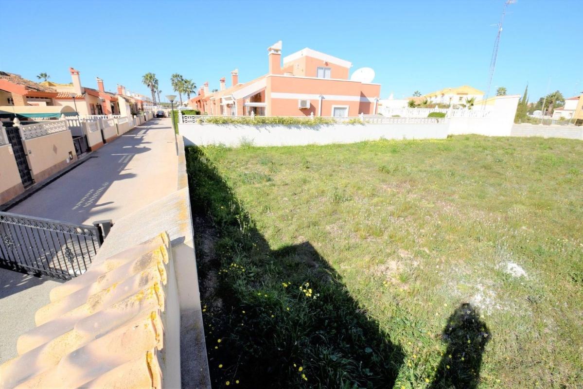 Terreno en venta en Guardamar del Segura, Alicante photo 5