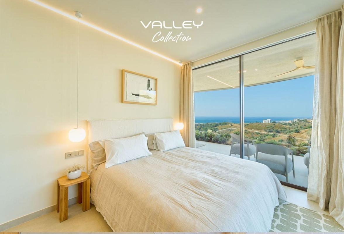 Venta de piso en Piso en Avenida Fuengirola, 9, El Higuerón, Fuengirola, Fuengirola
 photo 2