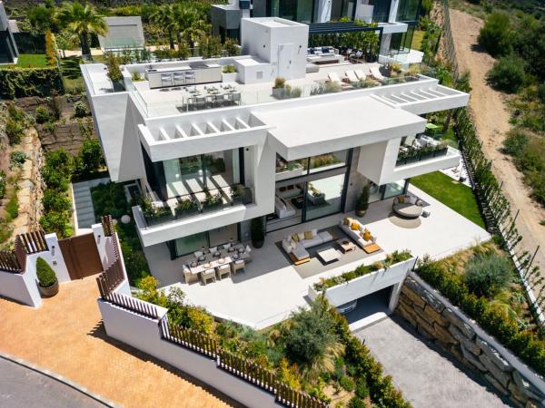Casa o chalet independiente en The List s/n, Bello Horizonte-Lindasol, Marbella photo 1