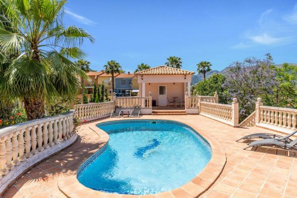Chalet independiente en venta en Casa o chalet en Calle Llebeig, 6, Bulevar - Puerta Mítica, La Villajoyosa / Vila Joiosa, La Villajoyosa / Vila Joiosa
thumbnail 1