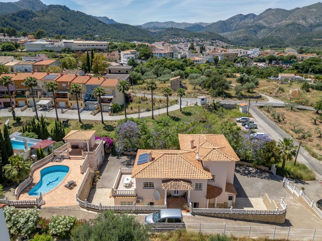 Продажа отдельного шале в  Casa o chalet en Calle Llebeig, 6, Bulevar - Puerta Mítica, La Villajoyosa / Vila Joiosa, Ла Виллахойоса / Вила Хойоса photo 5