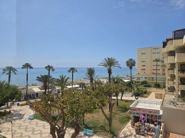 Sprzedaż mieszkania w Piso en Calle Salvador Allende s/n, La Carihuela - Los Nidos, Torremolinos, Torremolinos
thumbnail 2