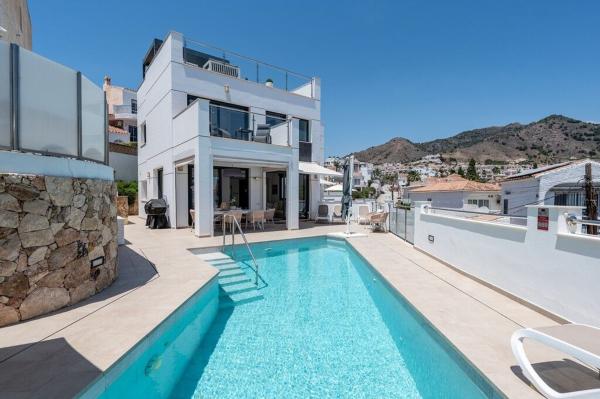 Casa o chalet independiente en Burriana, Nerja photo 1