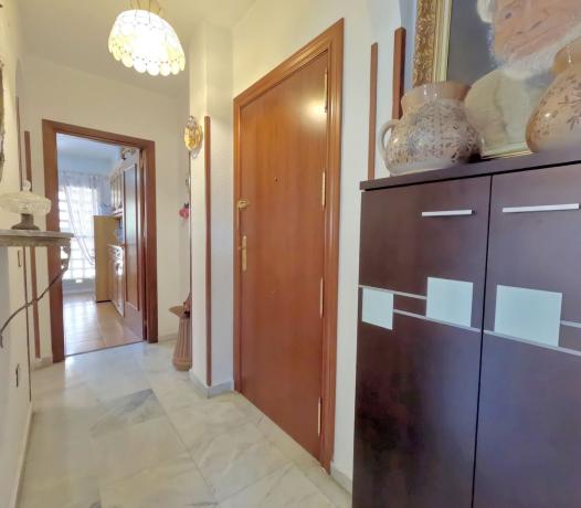 Sale of flat in Piso en Calle Víctor de la Serna, Playa de los Boliches, Fuengirola, Fuengirola
thumbnail 1