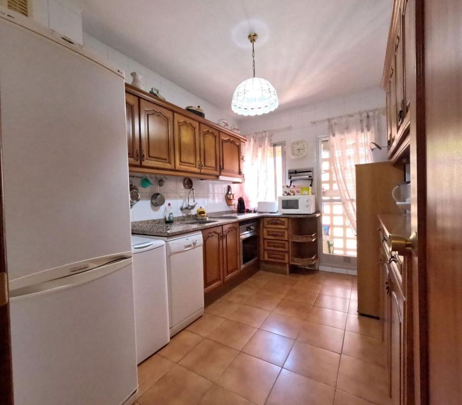Sale of apartment in Piso en Calle Víctor de la Serna, Playa de los Boliches, Fuengirola, Fuengirola
 photo 5