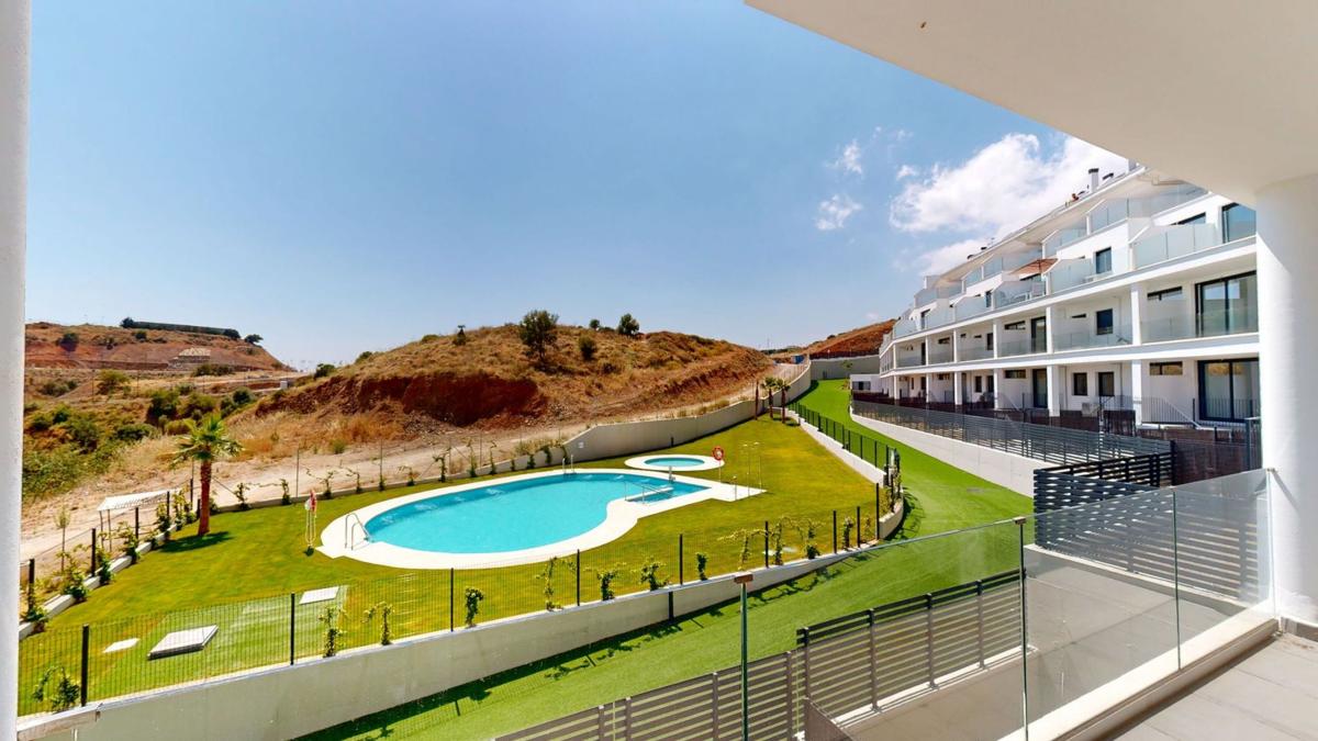 Sale of apartment in Piso en Calle Zorzal, Torreblanca del Sol, Fuengirola, Fuengirola
photo 1