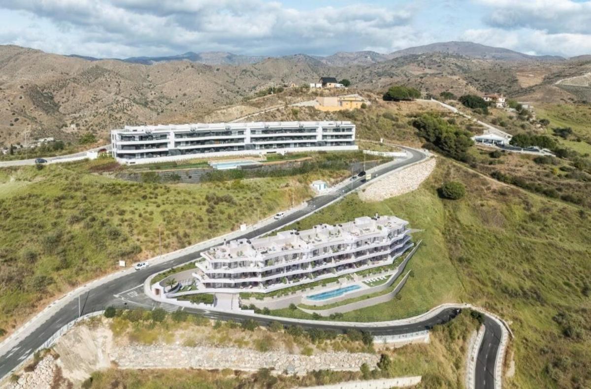 Venta de piso en Piso en Lo Cea - Los Cortijos, Rincón de la Victoria, Rincón de la Victoria
 photo 3