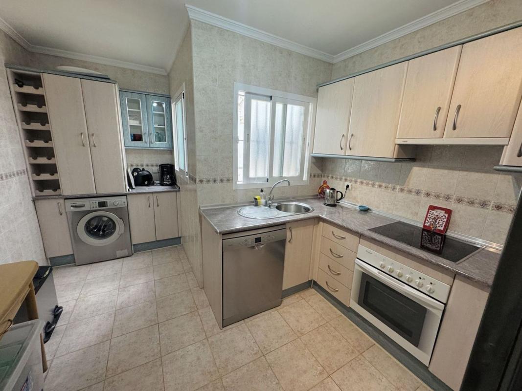 Venta de piso en Piso en Urbanización Atalaya Río Verde, 106, La Dama de Noche-La Alzambra, Marbella, Marbella
photo 2