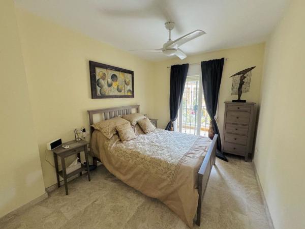Venta de piso en Piso en Urbanización Atalaya Río Verde, 106, La Dama de Noche-La Alzambra, Marbella, Marbella
 photo 4