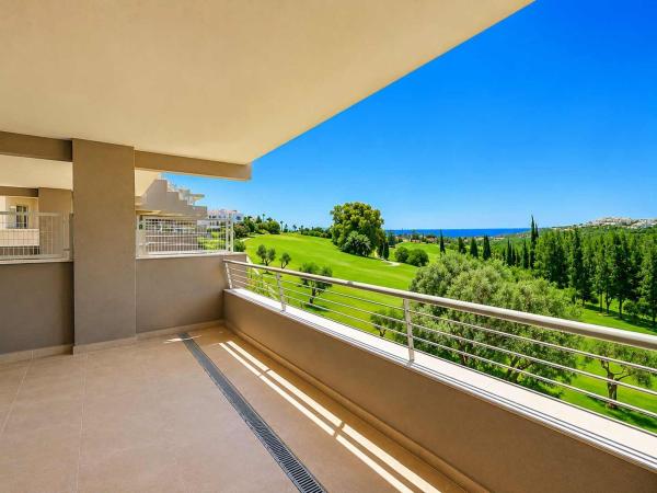 Sale of flat in Piso en Estepona Golf, Estepona, Estepona
photo 1