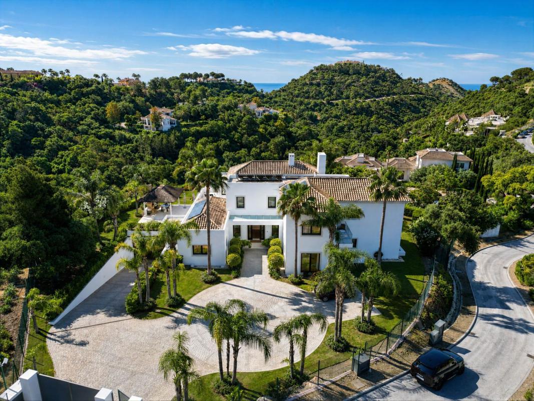 Properties for sale and rent in Spain photo 1