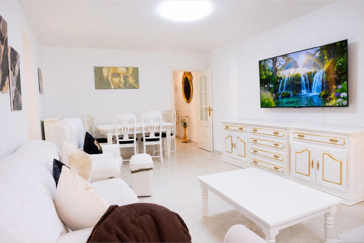 Venta de piso en Piso en Calle Marqués de Linares, Ricardo Soriano, Marbella, Marbella
photo 2
