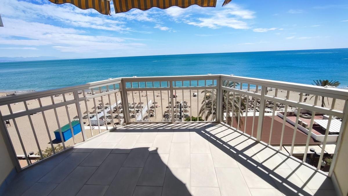 Sale of apartment in Piso en Paseo Marítimo Rey de España, 17, Zona Puerto Deportivo, Fuengirola, Fuengirola
photo 1