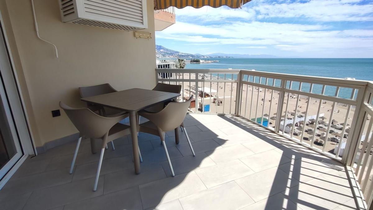Sale of apartment in Piso en Paseo Marítimo Rey de España, 17, Zona Puerto Deportivo, Fuengirola, Fuengirola
photo 2