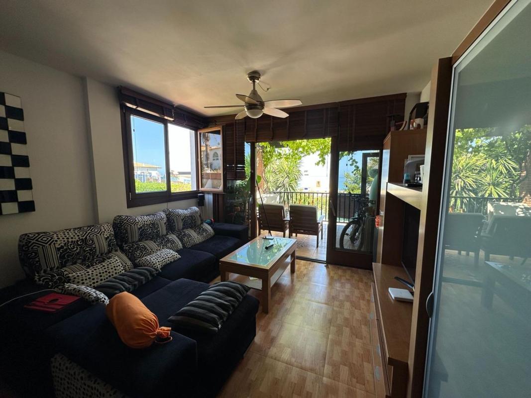 Sale of apartment in Piso en Calle del Reposo, Buenas Noches, Estepona, Estepona
 photo 2