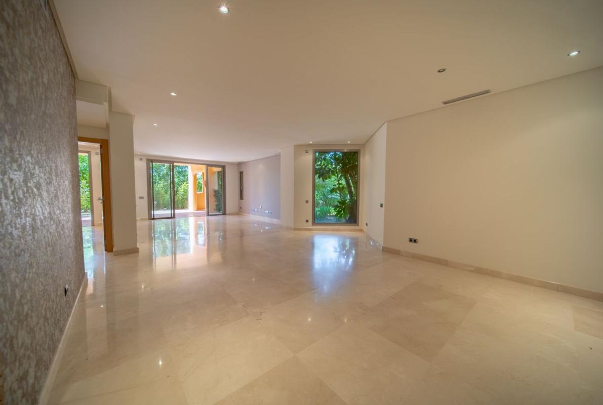 Venta de piso en Piso en Sierra Blanca, Marbella, Marbella
photo 5