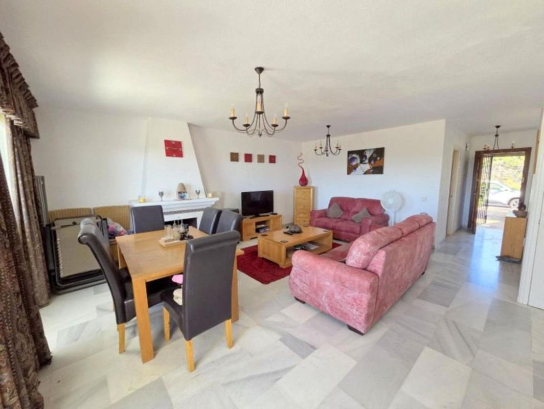 Properties for sale and rent in Spain photo 5
