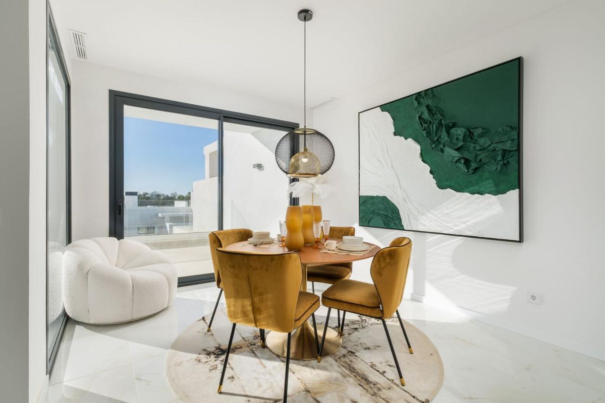 Продажа пентхауса на  Ático en Calle Josefina Samper, Guadalobón, Estepona, Эстепона photo 3