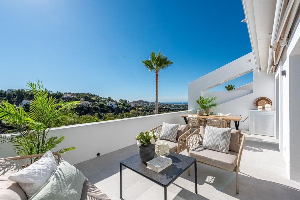 Продажа квартиры на Piso en Avenida Tomás Pascual, La Quinta, Benahavís, Бенахавис
photo 1