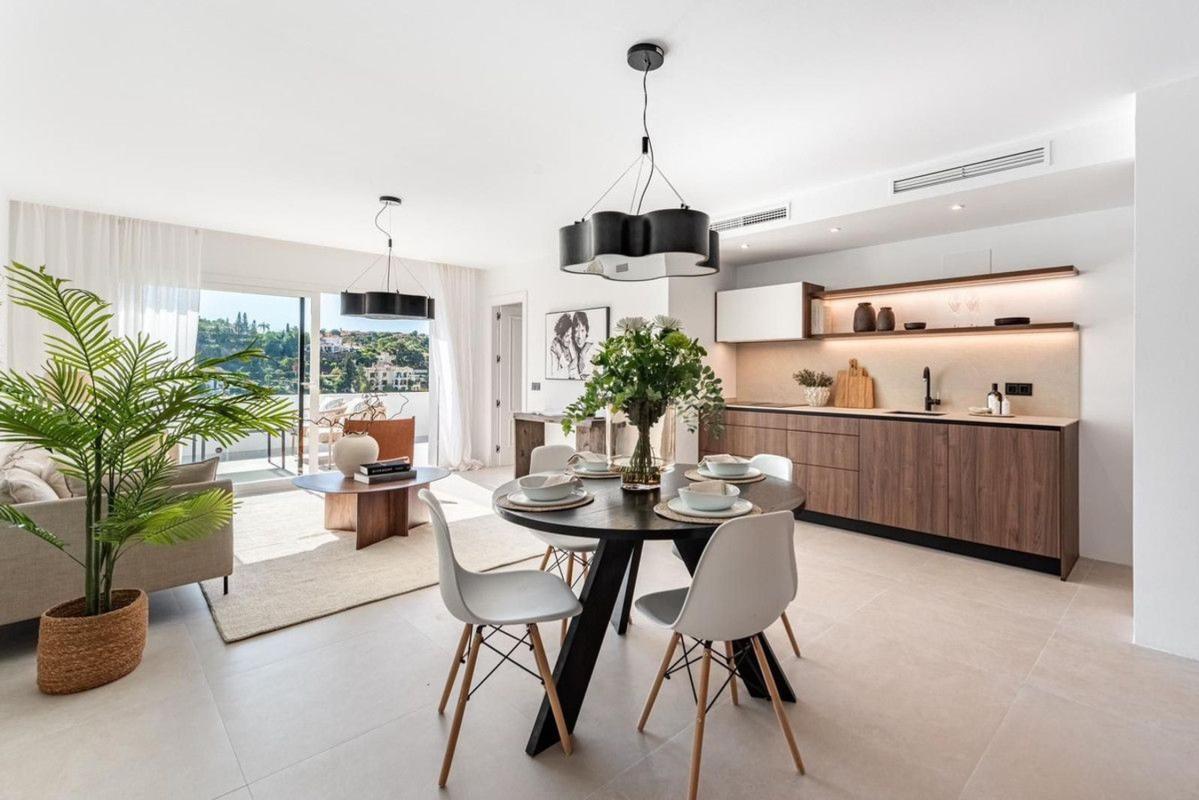 Продажа квартиры на Piso en Avenida Tomás Pascual, La Quinta, Benahavís, Бенахавис
photo 2