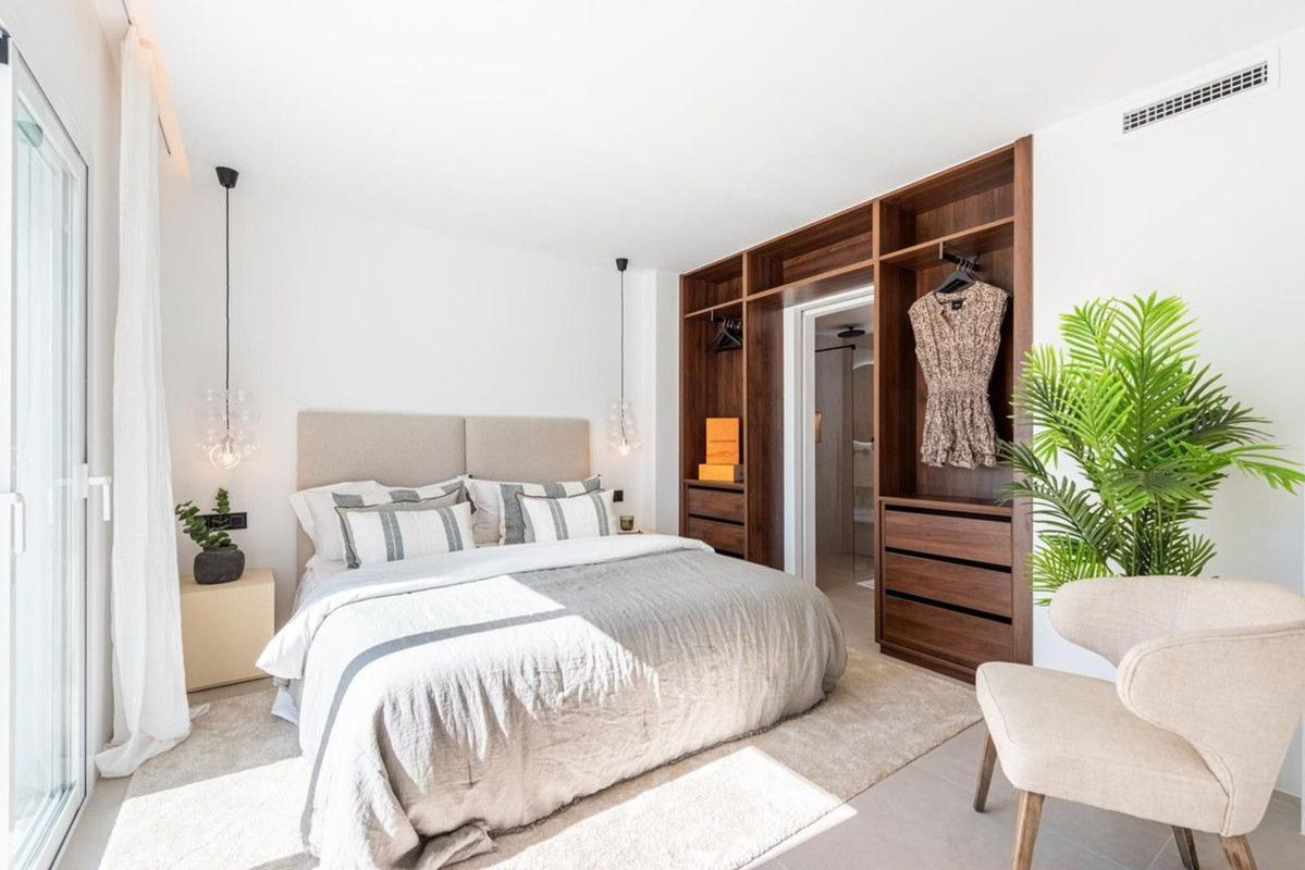 Продажа квартиры на Piso en Avenida Tomás Pascual, La Quinta, Benahavís, Бенахавис
photo 3
