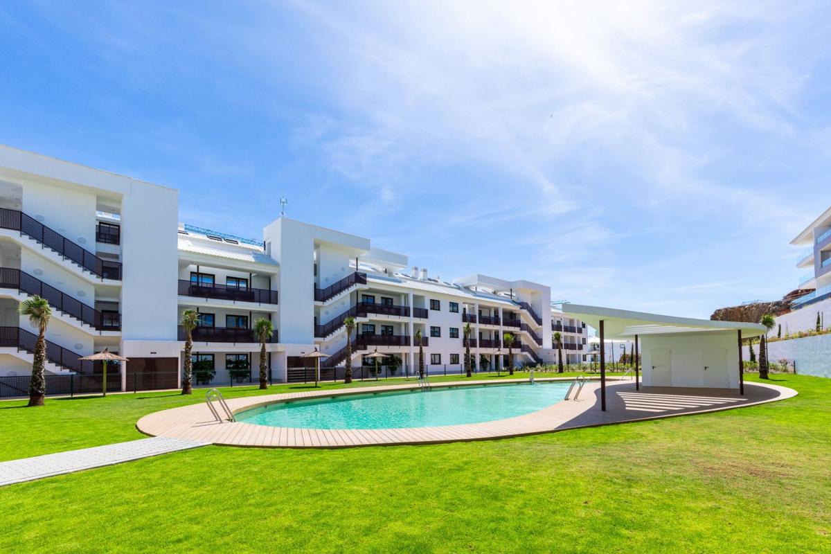 Venta de piso en Piso en El Higuerón - Capellanía, Benalmádena, Benalmádena
 photo 2
