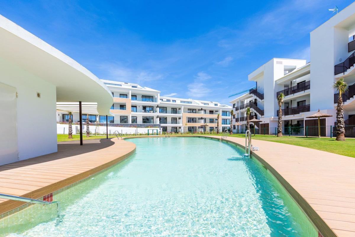 Venta de piso en Piso en El Higuerón - Capellanía, Benalmádena, Benalmádena
 photo 3