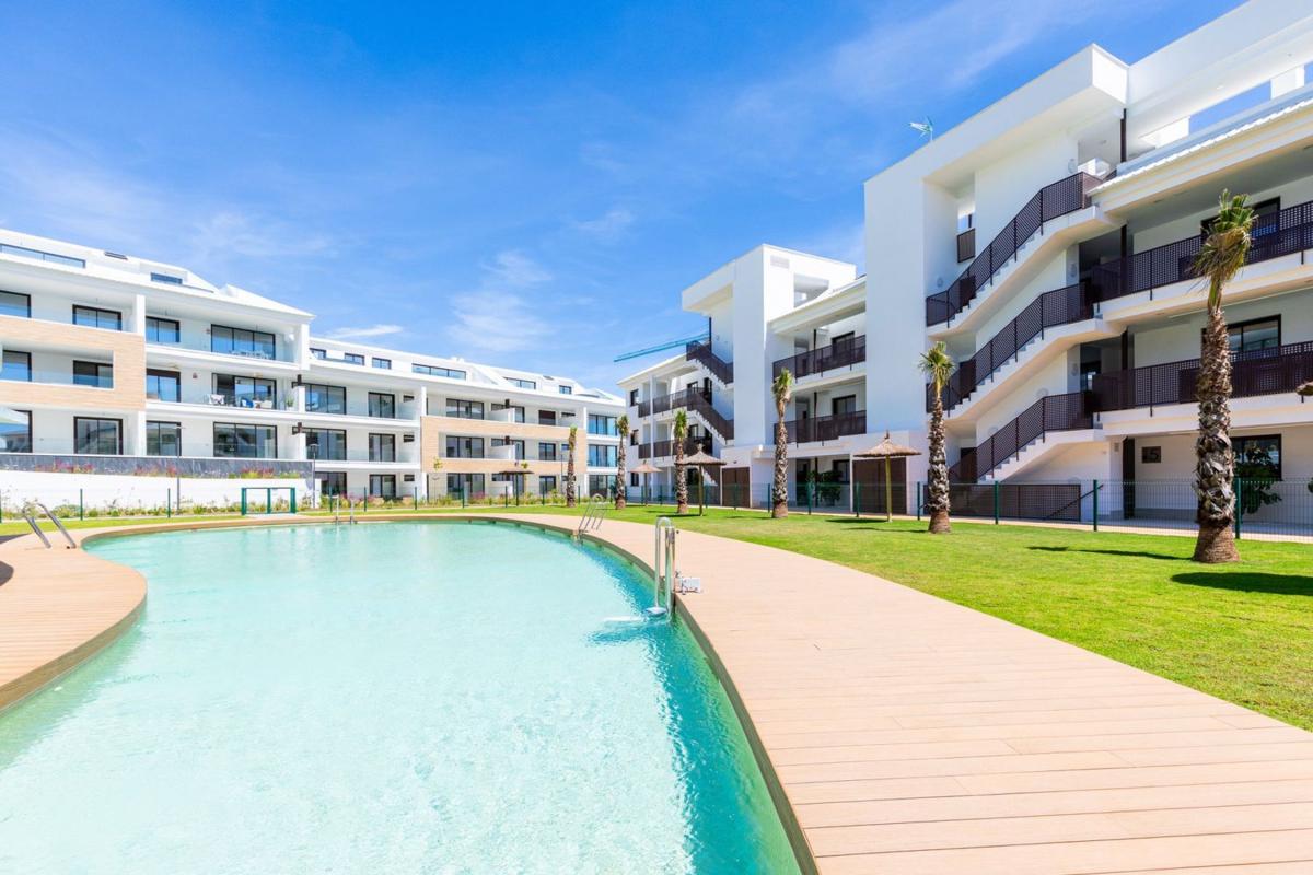Venta de piso en Piso en El Higuerón - Capellanía, Benalmádena, Benalmádena
 photo 4