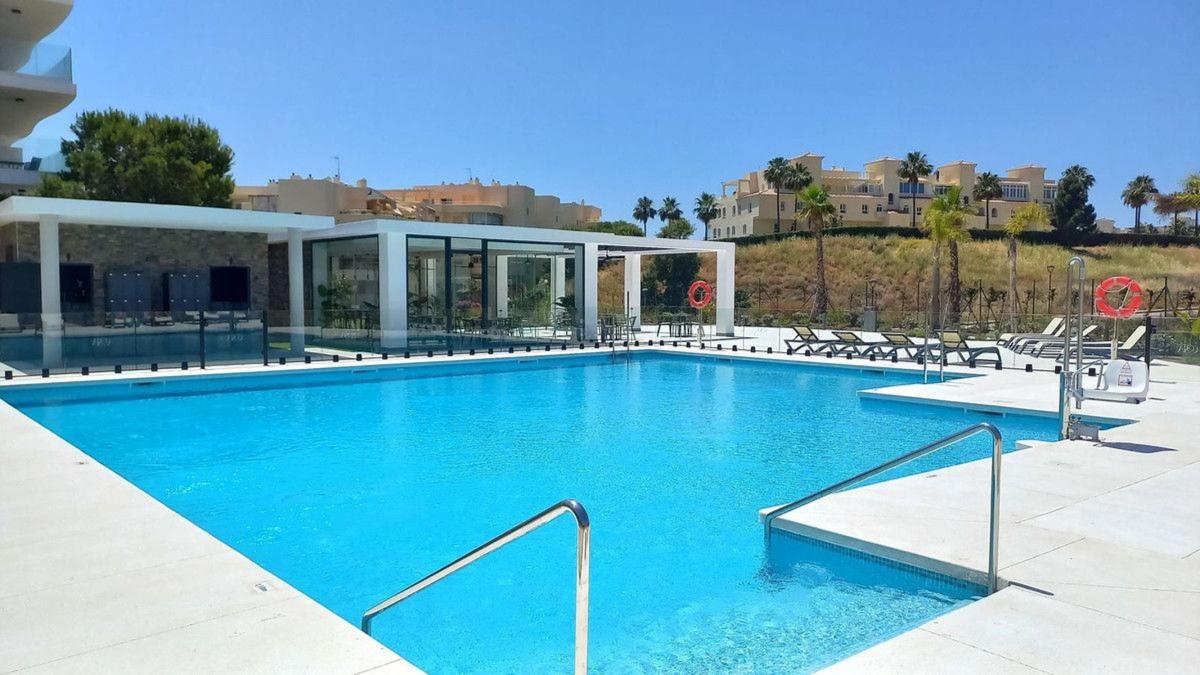 Продажа квартиры на Piso en Avenida Luis Peralta s/n, Calaburra - Chaparral, Mijas, Михас
photo 4