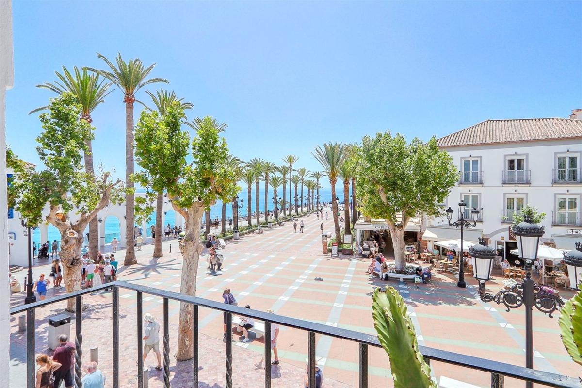 Sprzedaż mieszkania w Piso en Plaza Balcón de Europa, Centro, Nerja, Nerja
photo 1