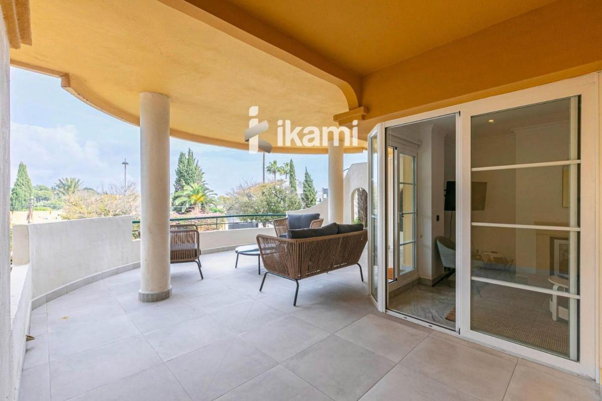 Venta de duplex en Dúplex en Avenida Nueva Andalucia, Los Naranjos, Marbella, Marbella photo 5