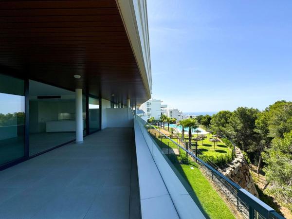 Sale of flat in Piso en Avenida 8 de Marzo s/n, El Higuerón, Fuengirola, Fuengirola
photo 1
