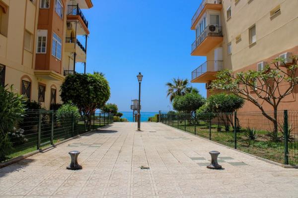 Sprzedaż mieszkania w Piso en Avenida del Peñoncillo, El Peñoncillo, Torrox, Torrox
thumbnail 2